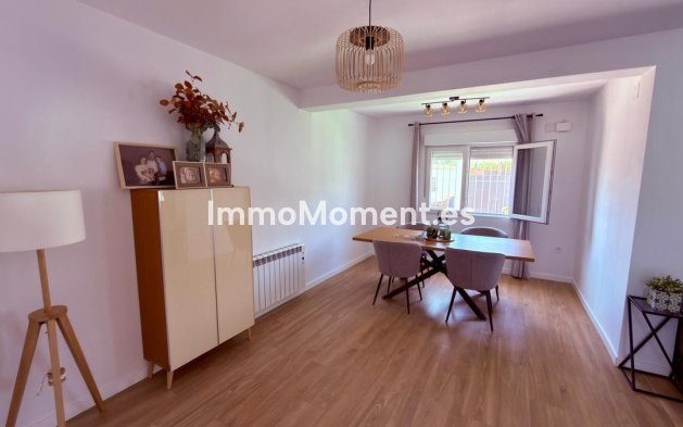 Wiederverkauf - Freistehende Villa - San Vicente del Raspeig - San Vicente del Raspeig Centro