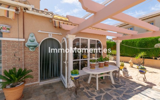 Bestaande woning - Vrijstaande villa - Orihuela - Orihuela Costa