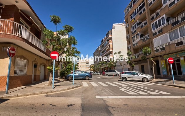Wiederverkauf - Wohnung - Torrevieja - Torrevieja Centro