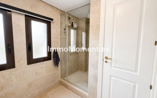 Wiederverkauf - Wohnung - Manilva - La Duquesa