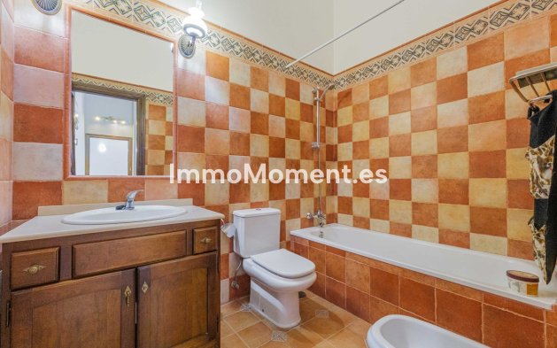 Resale - Detached villa - Málaga - Puerto de la Torre