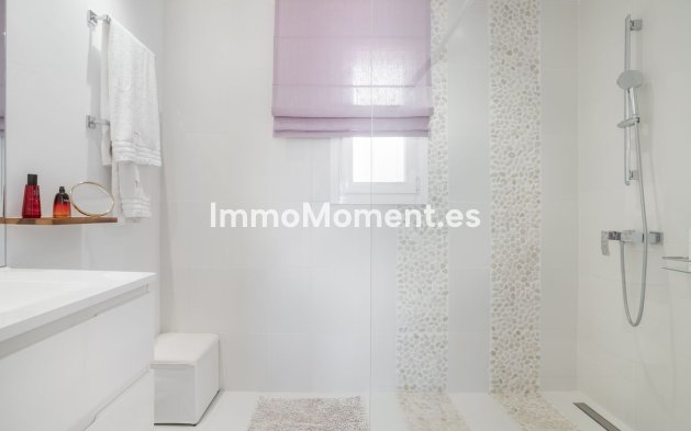 Revente - Appartement - Marbella - Nueva Andalucía