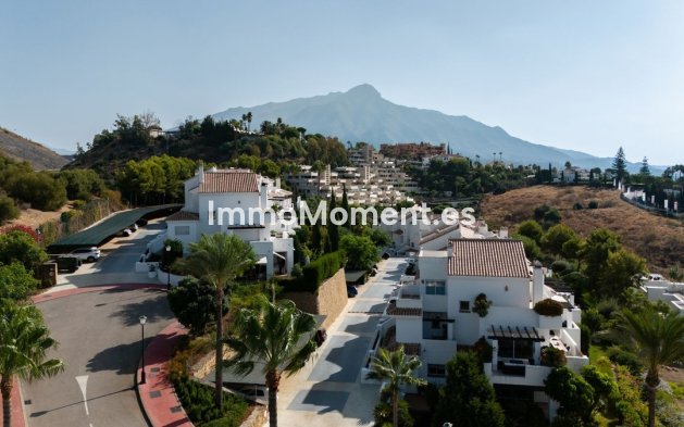 Revente - Appartement - Marbella - Nueva Andalucía