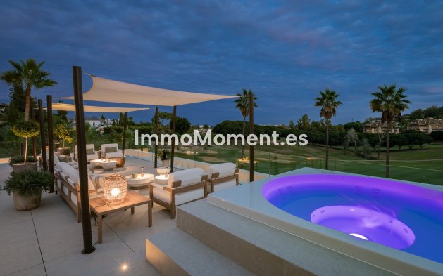 Resale - Detached villa - Marbella - Nueva Andalucía