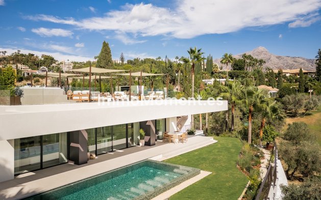 Resale - Detached villa - Marbella - Nueva Andalucía