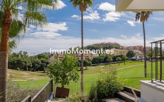 Resale - Detached villa - Marbella - Nueva Andalucía