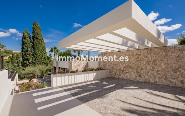 Resale - Detached villa - Marbella - Nueva Andalucía