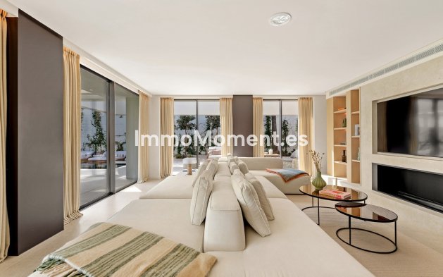 Resale - Detached villa - Marbella - Nueva Andalucía