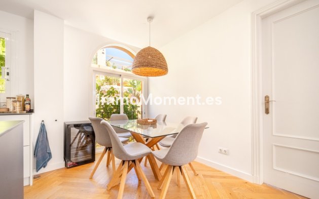 Revente - Appartement - Marbella - Nueva Andalucía