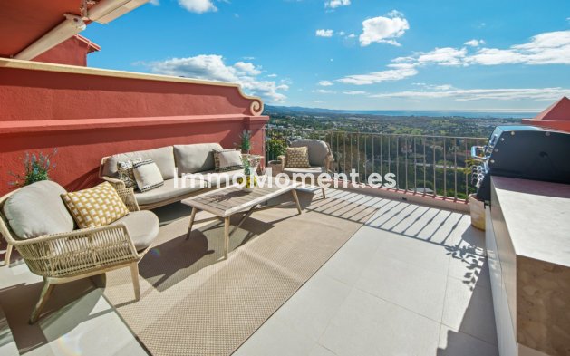 Resale - Apartment - Benahavís - Monte Halcones