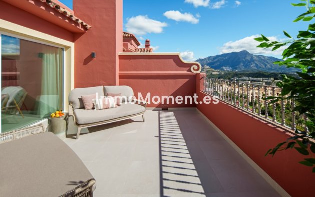 Resale - Apartment - Benahavís - Monte Halcones