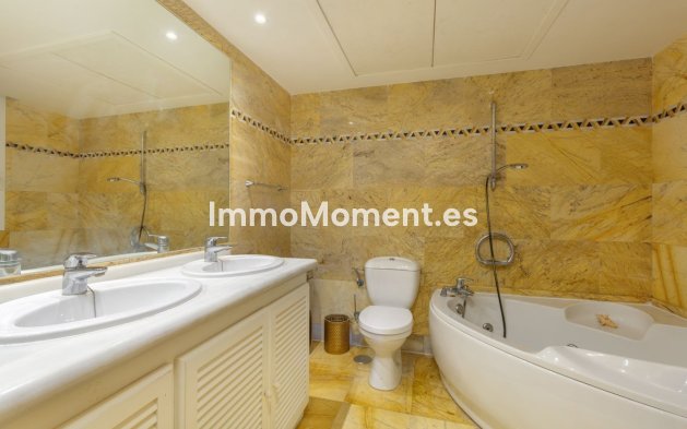 Revente - Appartement - Marbella - Nueva Andalucía