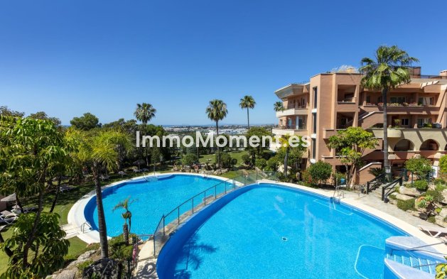 Revente - Appartement - Marbella - Nueva Andalucía