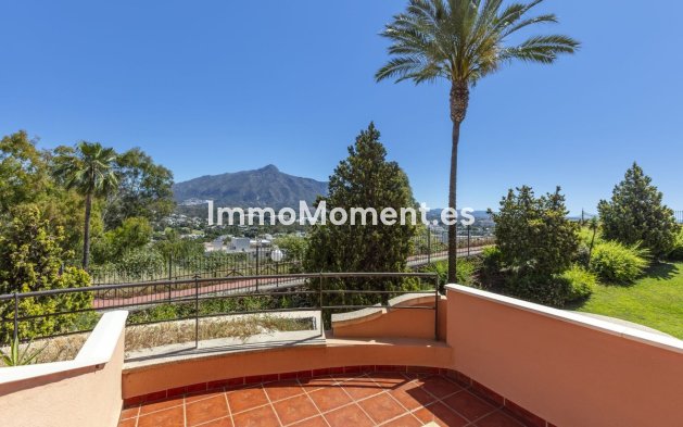 Revente - Appartement - Marbella - Nueva Andalucía