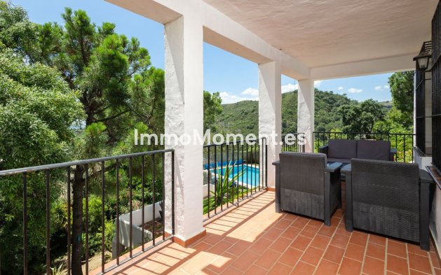Resale - Detached villa - Estepona - Estepona Centro