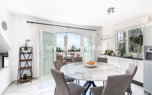 Resale - Detached villa - Estepona - Estepona Centro