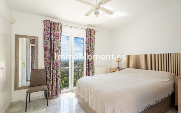 Resale - Detached villa - Estepona - Estepona Centro