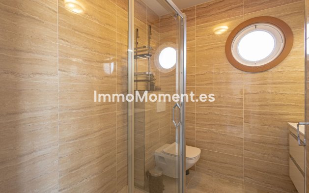 Resale - Detached villa - Estepona - Estepona Centro