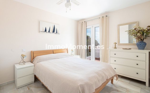Resale - Detached villa - Estepona - Estepona Centro