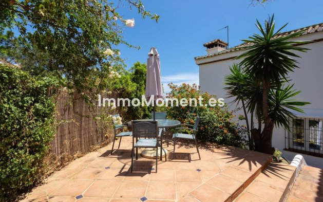 Resale - Detached villa - Estepona - Estepona Centro