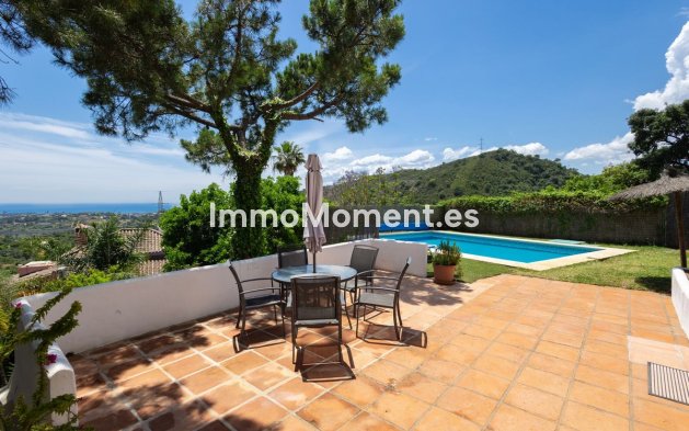 Resale - Detached villa - Estepona - Estepona Centro