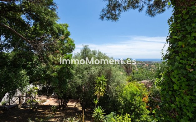 Resale - Detached villa - Estepona - Estepona Centro