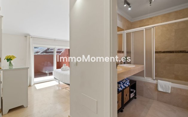 Resale - Apartment - Estepona - Estepona Centro
