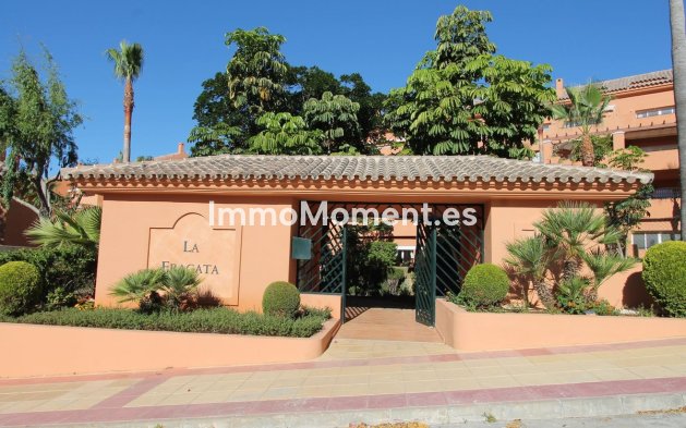 Resale - Apartment - Estepona - Estepona Centro