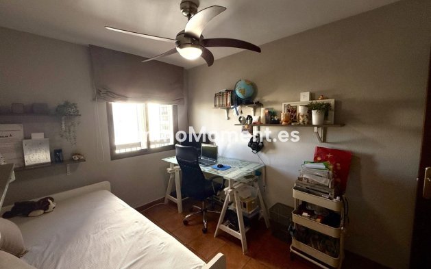 Revente - Appartement - Málaga - Recinto Ferial