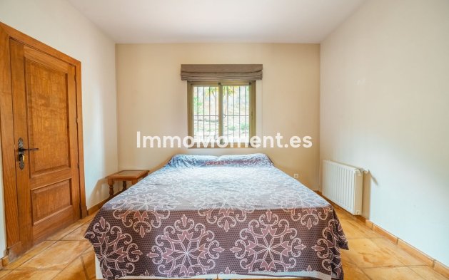 Wiederverkauf - Freistehende Villa -   Inländisch - Monda