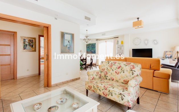 Wiederverkauf - Reihenhaus - Estepona  - Estepona Centro