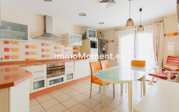 Wiederverkauf - Reihenhaus - Estepona  - Estepona Centro