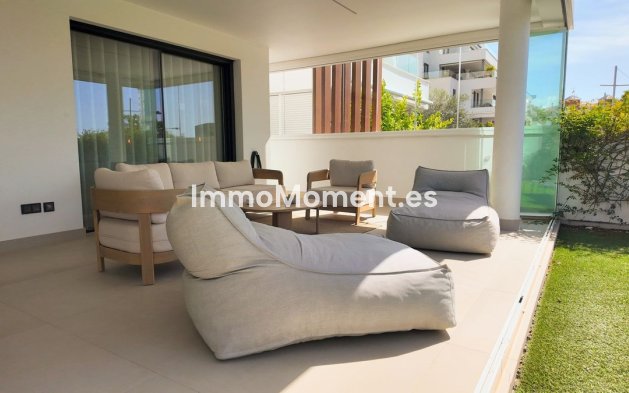 Resale - Apartment - Estepona - Estepona Centro
