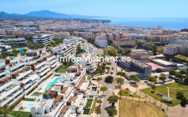 Resale - Apartment - Estepona - Estepona Centro
