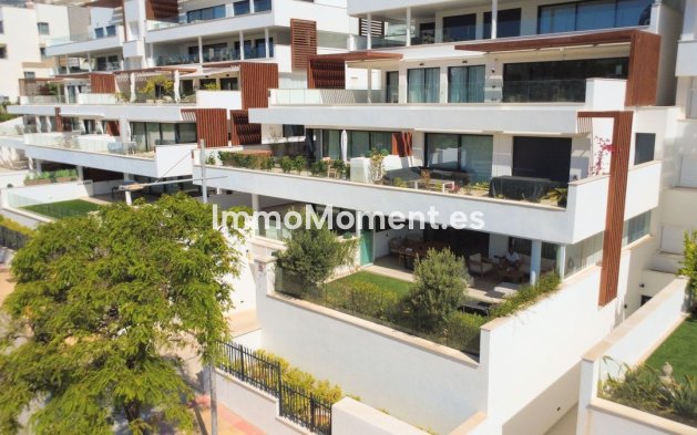 Resale - Apartment - Estepona - Estepona Centro
