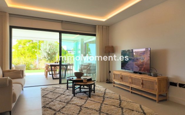 Resale - Apartment - Estepona - Estepona Centro