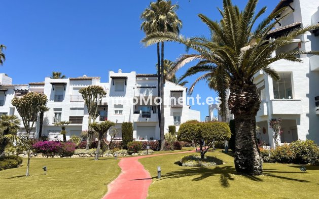 Bestaande woning - Appartement - Estepona  - Costalita