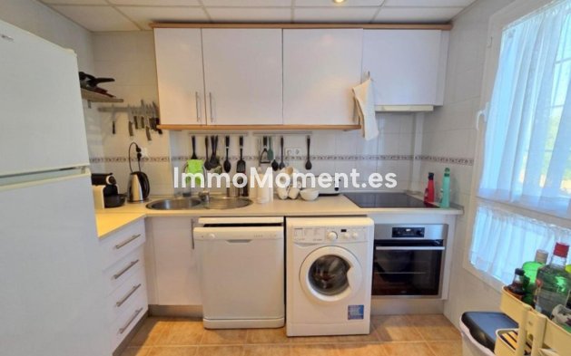 Resale - Townhouse - Casares - Casares Centro