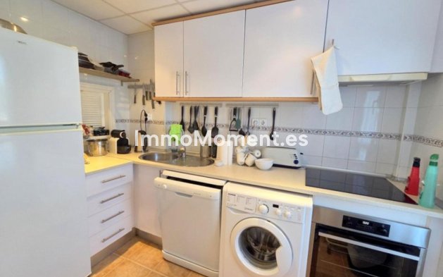 Resale - Townhouse - Casares - Casares Centro