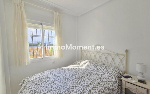 Resale - Townhouse - Casares - Casares Centro