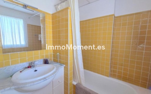 Resale - Townhouse - Casares - Casares Centro