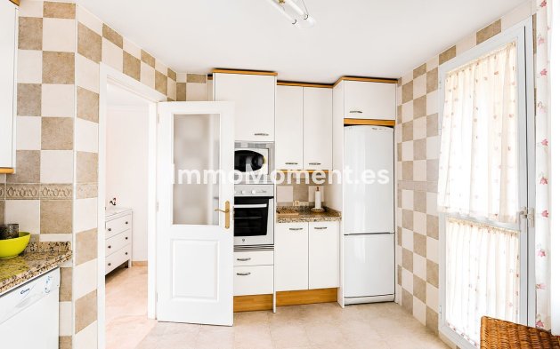 Resale - Apartment - Fuengirola - Fuengirola Centro
