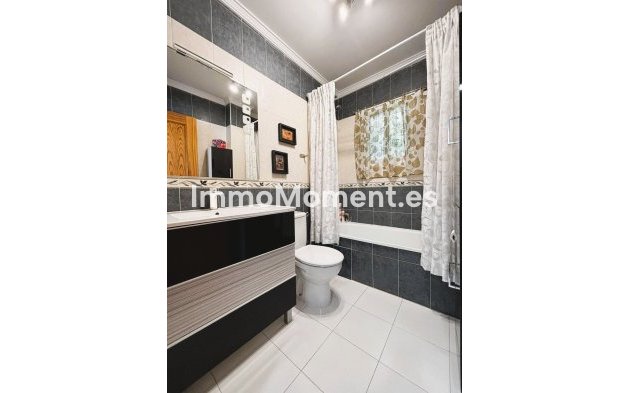 Resale - Apartment - Mijas - La Cala de Mijas