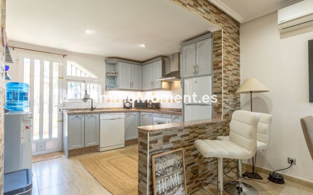 Bestaande woning - Vrijstaande villa - Orihuela - Orihuela Costa