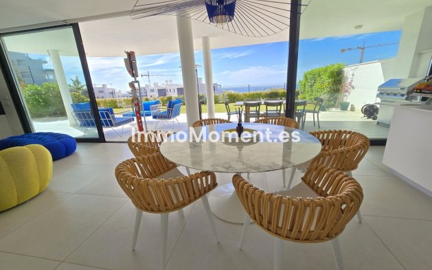 Resale - Apartment - Fuengirola - Higueron
