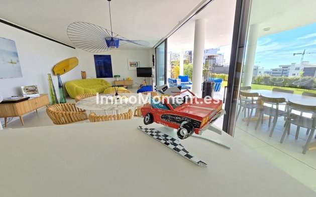 Resale - Apartment - Fuengirola - Higueron