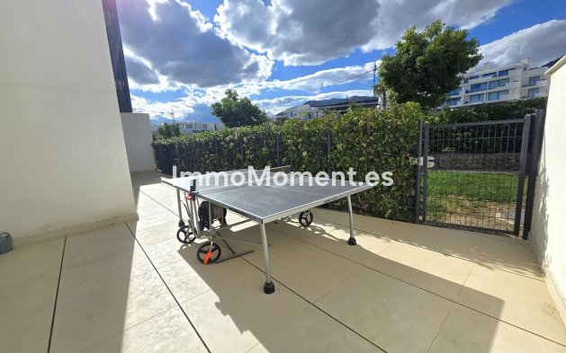 Resale - Apartment - Fuengirola - Higueron