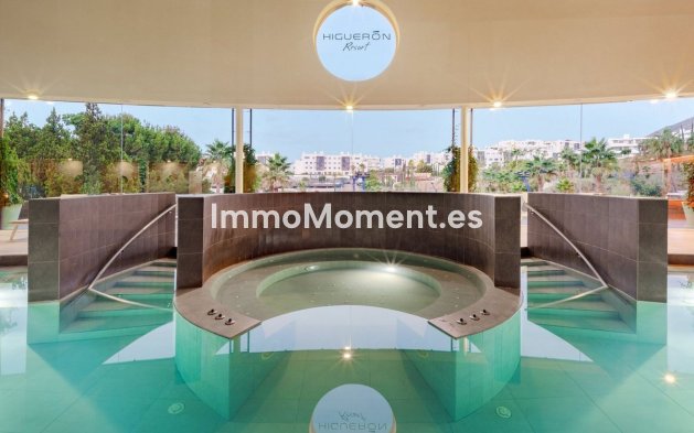 Resale - Apartment - Fuengirola - Higueron