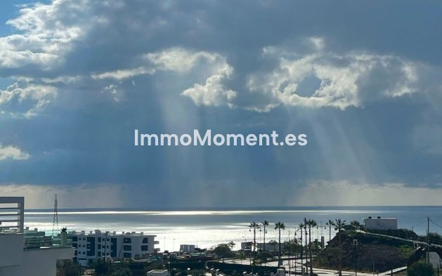 Resale - Apartment - Fuengirola - Higueron