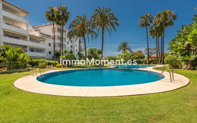 Revente - Appartement - Estepona  - Atalaya